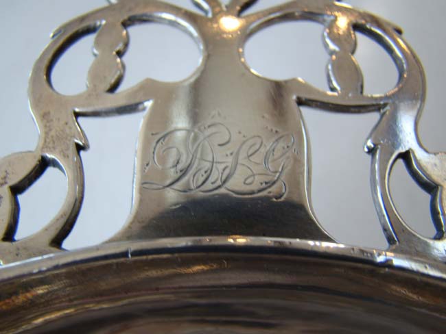 A large Silver Porringer by Ebenezer Moulton of Newburyport or Boston circa 1795 — image 3